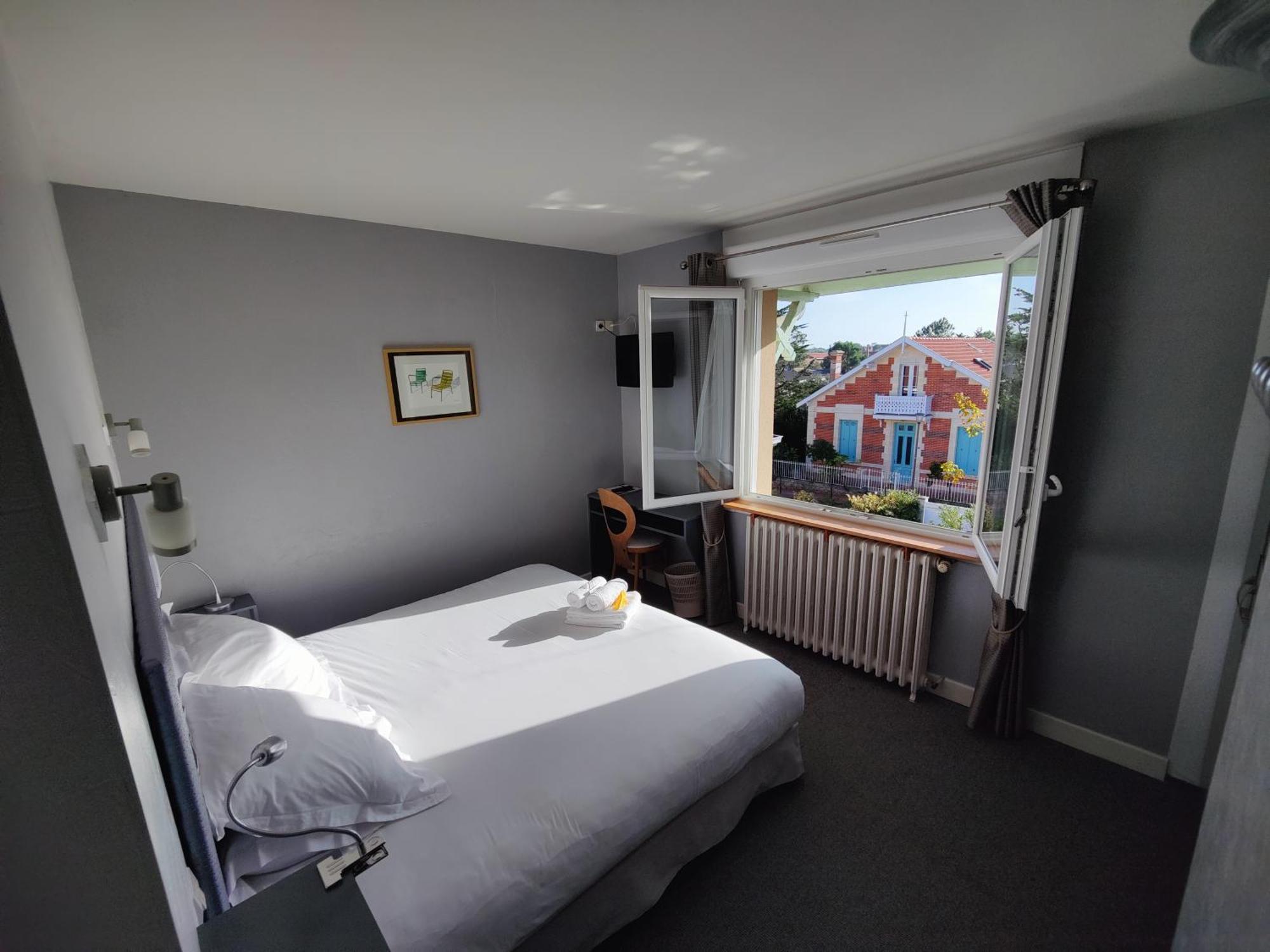 Hotel Michelet Plage Soulac-sur-Mer Exterior foto